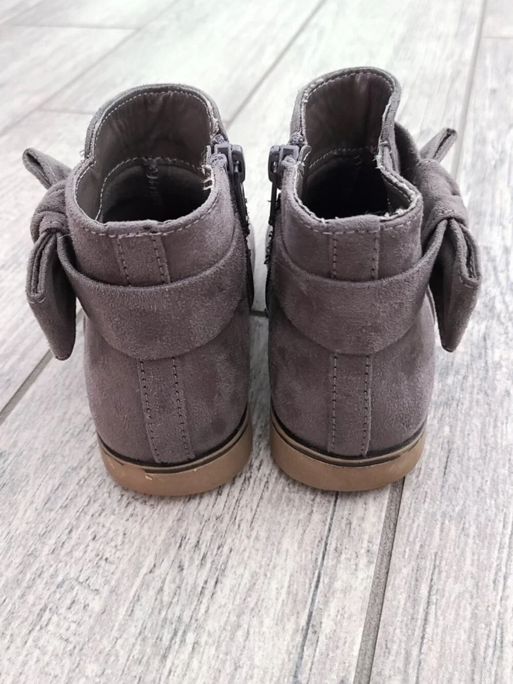 The Children's Place Ankle Boots Gray Faux Suede Bow Girls Size 10